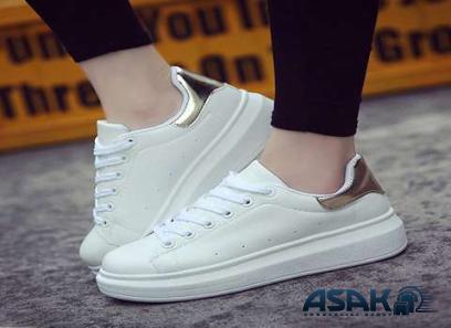 The purchase price of sneakers for women + advantages and disadvantages